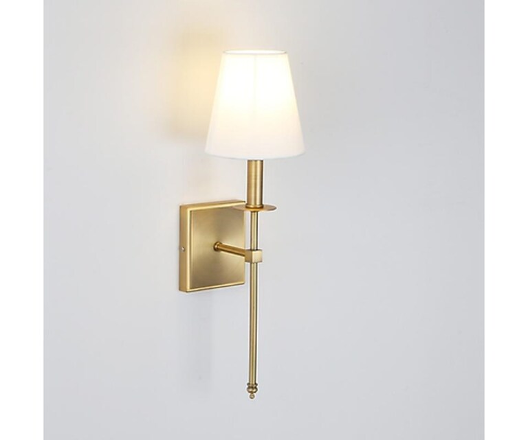 Sizzling Lights Classic Golden Mild Steel Wall Sconces Wall Light for Living/Bedroom/Dining Room (Pack of 1)